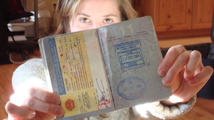 Người mang hộ chiếu Hoa Kỳ cần xin thị thực trước khi đến Việt Nam